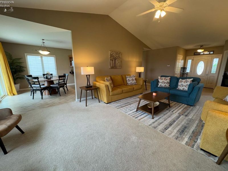15 Foxrun Drive, Fremont, OH 43420 Photo 4