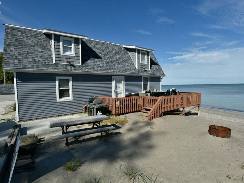 9881 W Locust Point Road, Oak Harbor, OH 43449 Photo 1