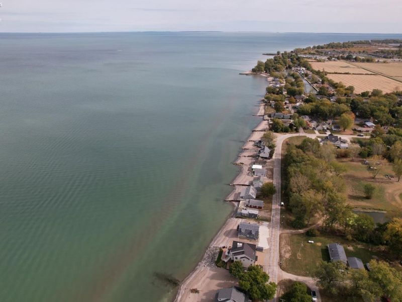 9881 W Locust Point Road, Oak Harbor, OH 43449 Photo 11