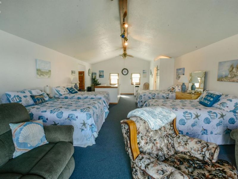 9881 W Locust Point Road, Oak Harbor, OH 43449 Photo 35
