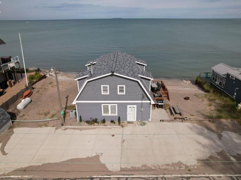 9881 W Locust Point Road, Oak Harbor, OH 43449 Photo 7