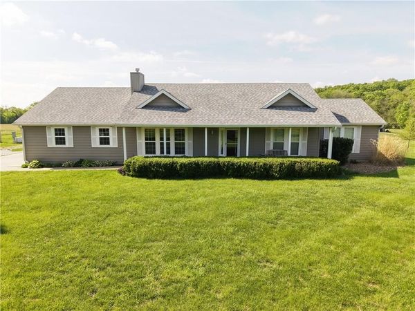 25029 Dehoff Road, Tonganoxie, KS 66086