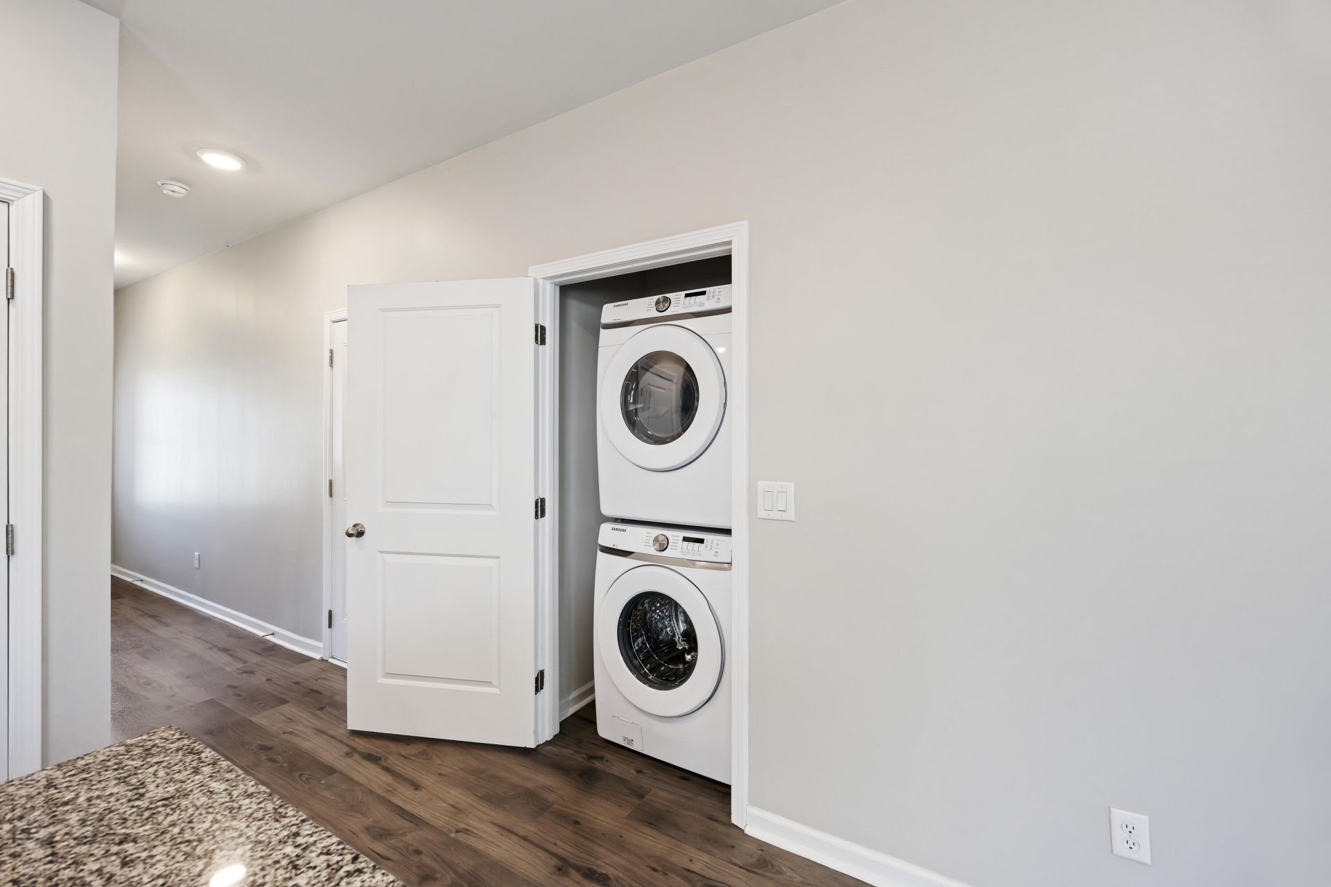 1178 Warrens Way Photo 14