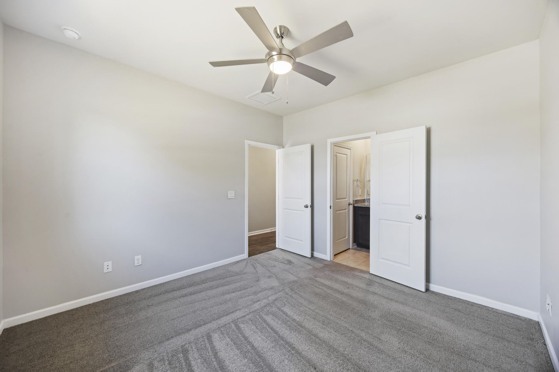1178 Warrens Way Photo 16