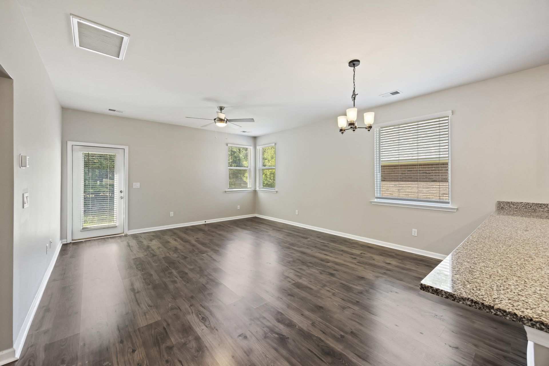 1178 Warrens Way Photo 7
