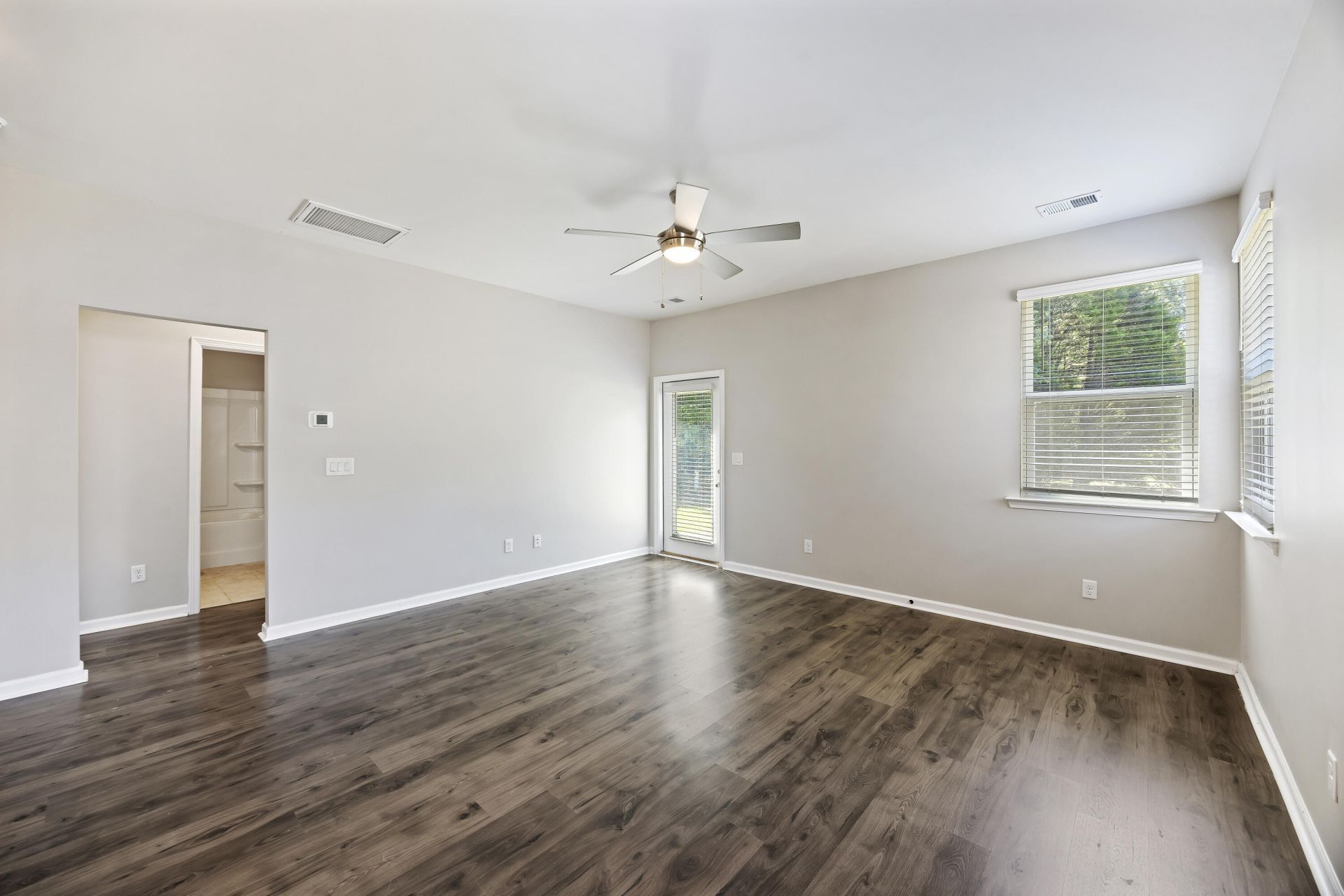 1178 Warrens Way Photo 8