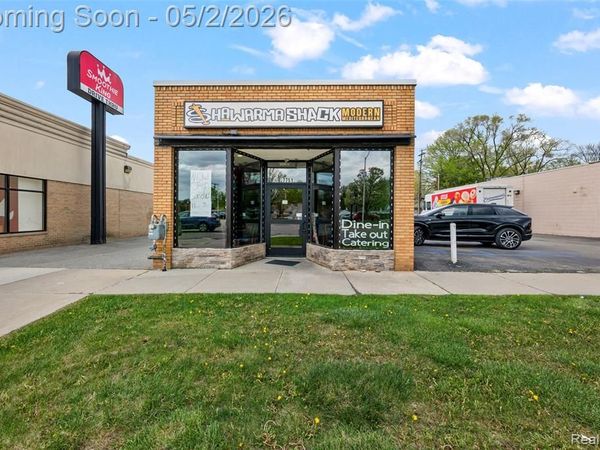 27751 Harper Avenue, St. Clair Shores, MI 48081