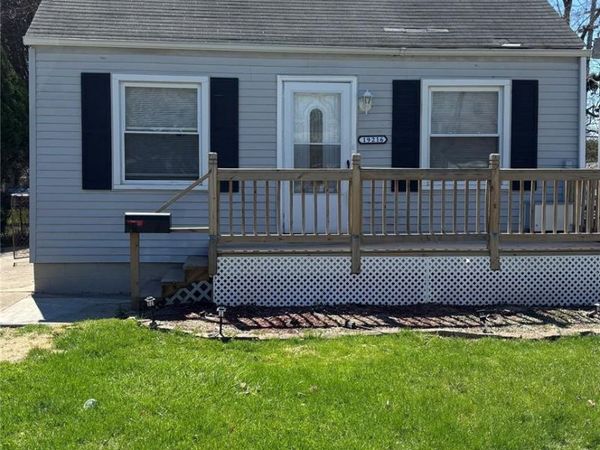 19216 Woodside Street, Harper Woods, Mi 48225