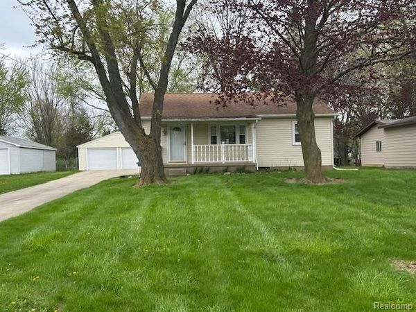 1055 Ransom Drive, Grand Blanc Twp, MI 48507
