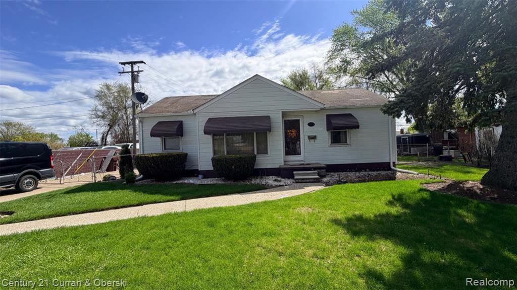 2208 Belton Street, Garden City, MI 48135 Main Photo