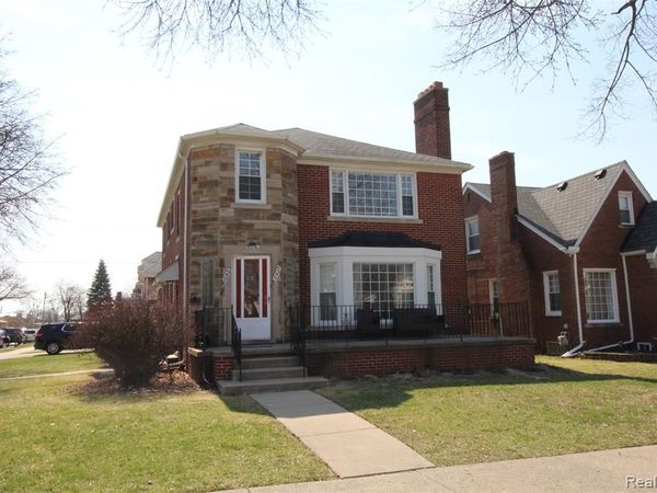 10427 S Morrow Circle, Dearborn, MI 48126