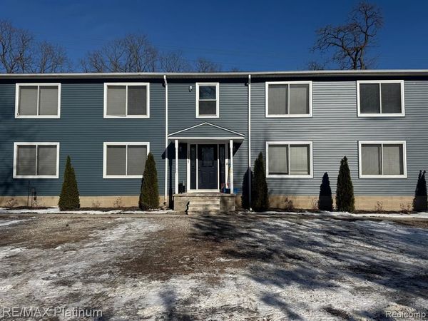 10257 GRAND RIVER Road, Brighton Twp, MI 48116
