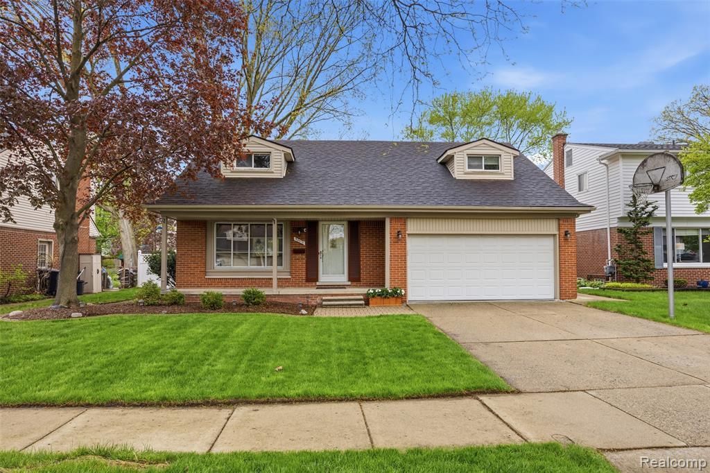 30515 Jeanine Street, Livonia, MI 48152 Main Photo