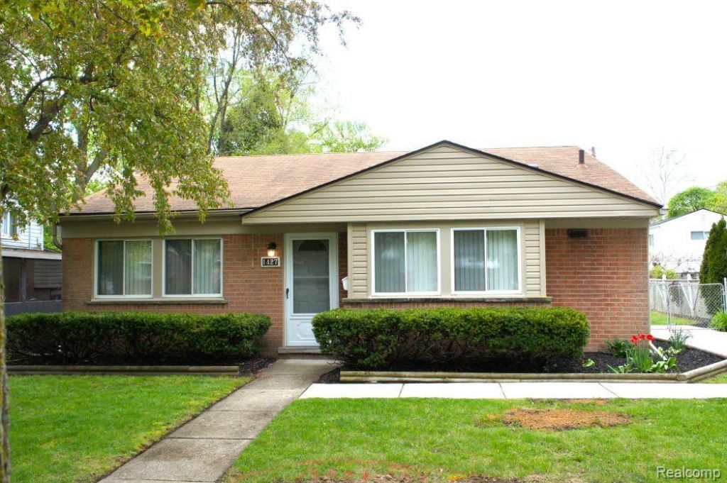 1427 N Stephen Avenue, Clawson, MI 48017 Main Photo