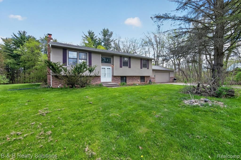 2467 N Lake George Road, Attica Township, MI 48455 Main Photo