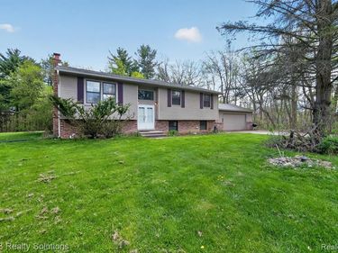 2467 N Lake George Road, Attica Twp, MI 48455