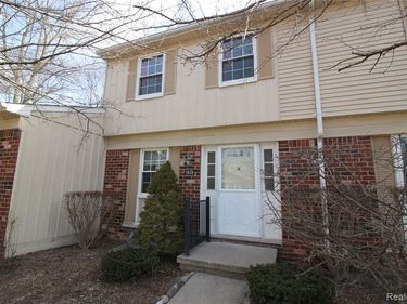 5828 Northfield Parkway , Troy, MI 48098