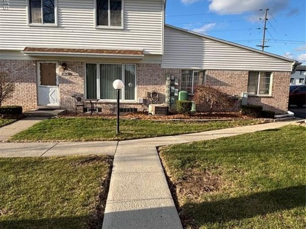 37543 Colonial Drive, Westland, MI 48185