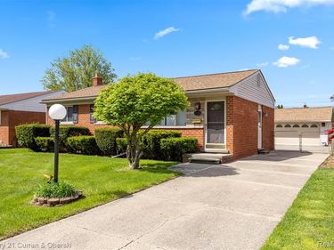 7011 Helen Street, Garden City, MI 48135