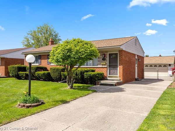 7011 Helen Street, Garden City, MI 48135