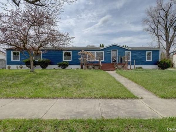 5112 Princess Street, Dearborn Heights, MI 48125