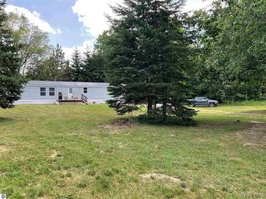 10694 Freeman Road, Springville Twp, MI 49668