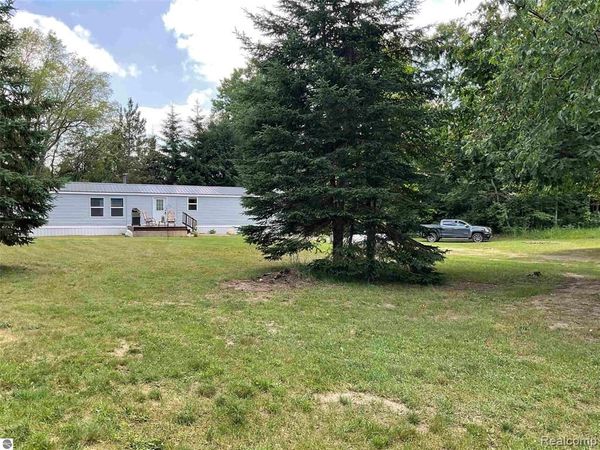 10694 Freeman Road, Springville Twp, MI 49668