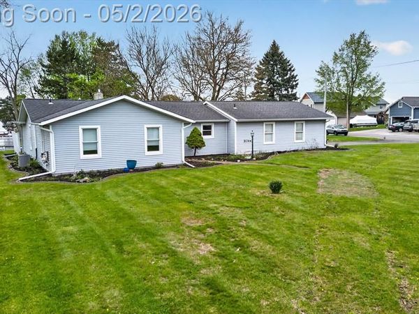 2264 Crane Road, Fenton Twp, MI 48430