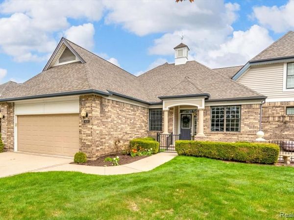 1628 Edison Shores Lane, Port Huron, MI 48060