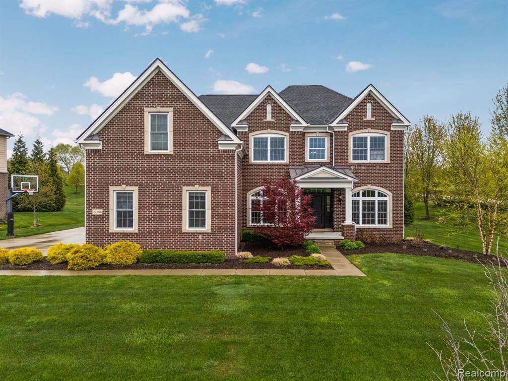 24288 Nepavine Drive, Novi, MI 48374 Main Photo
