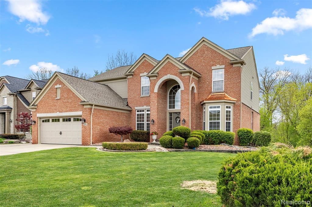 16784 Yellowstone Drive, Northville Township, MI 48168 Main Photo
