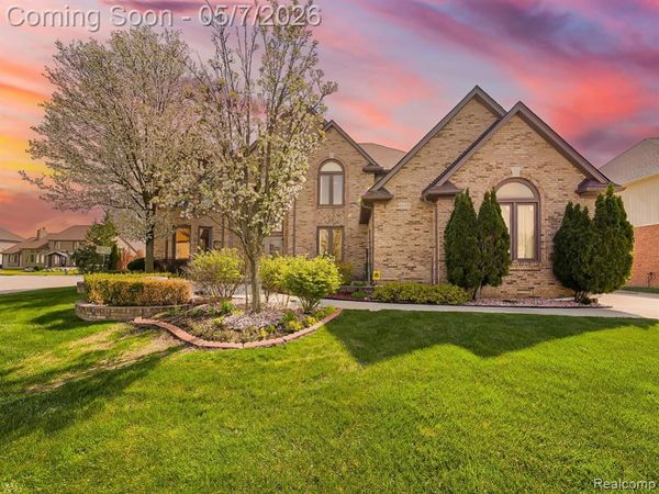 43376 Chester Drive, Sterling Heights, MI 48314
