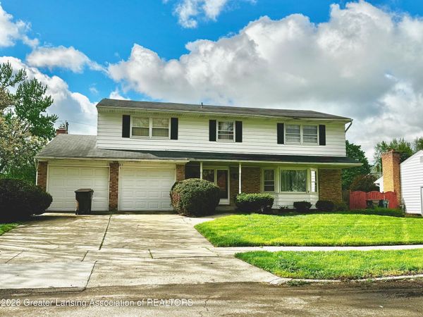 3305 Inverary Drive, Lansing, MI 48911
