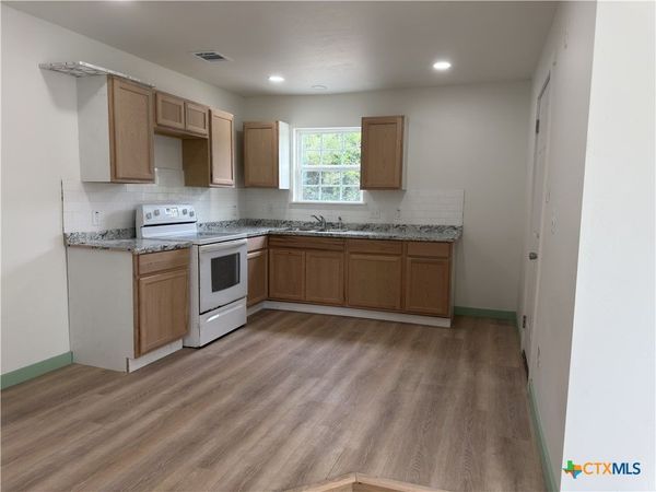1702 E Heritage Avenue , Temple, TX 76501