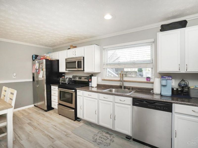 5731 Hilltop Way, Miami Twp, OH 45150 Photo 13
