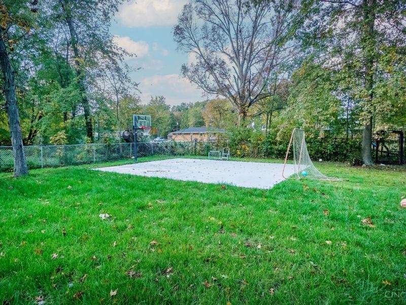 5731 Hilltop Way, Miami Twp, OH 45150 Photo 39