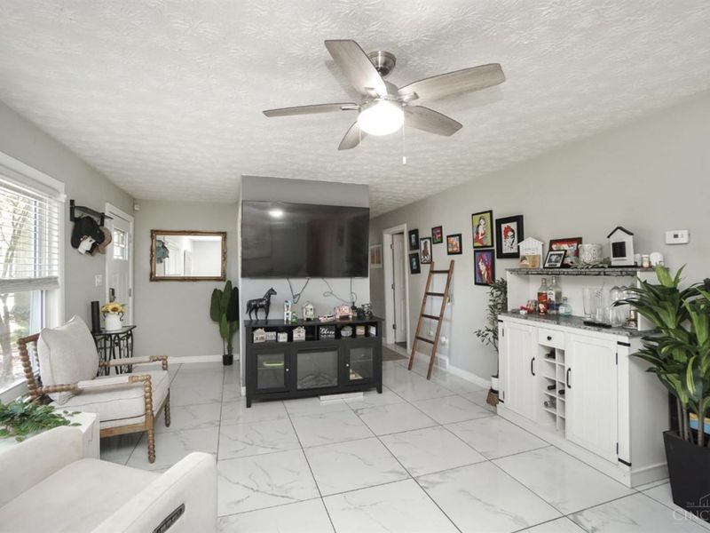 5731 Hilltop Way, Miami Twp, OH 45150 Photo 8