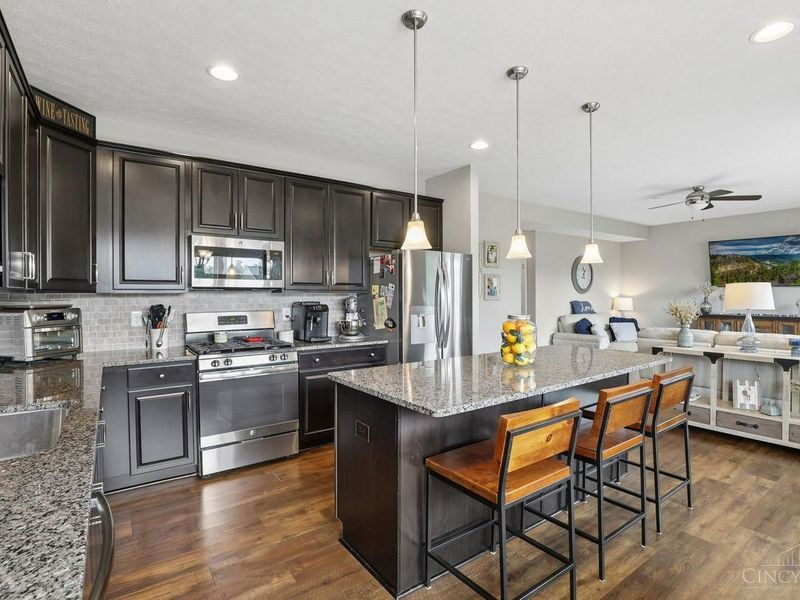 616 Haybrooke Drive, Hamilton Twp, OH 45039 Photo 15