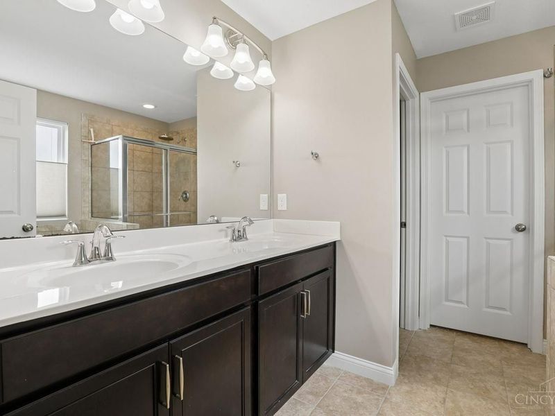 616 Haybrooke Drive, Hamilton Twp, OH 45039 Photo 33