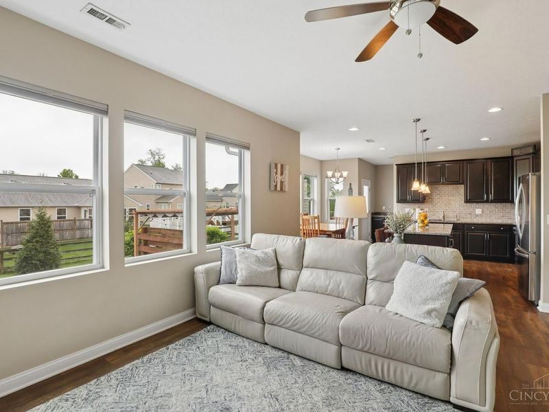 616 Haybrooke Drive, Hamilton Twp, OH 45039 Photo 9