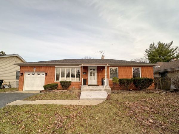 215 S Forest Avenue , Palatine, IL 60074