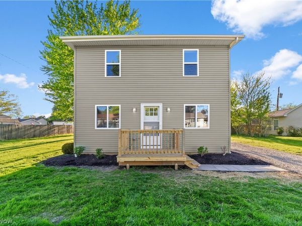 620 Pasadena Avenue , Sheffield Lake, OH 44054