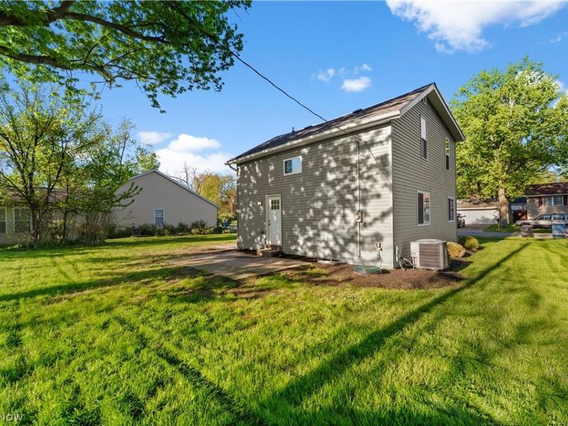 620 Pasadena Avenue, Sheffield Lake, OH 44054 Photo 18