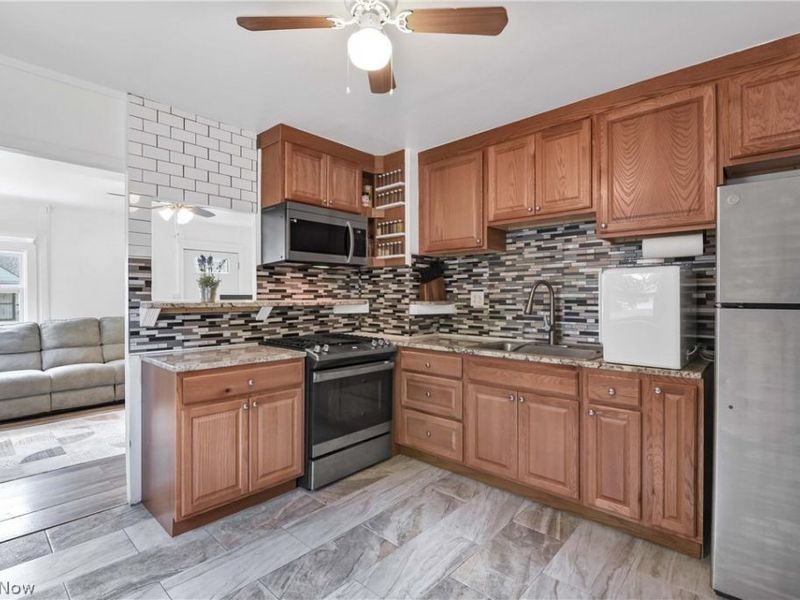 12506 Kirton Avenue, Cleveland, OH 44135 Photo 16