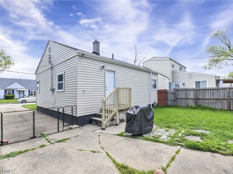12506 Kirton Avenue, Cleveland, OH 44135 Photo 30