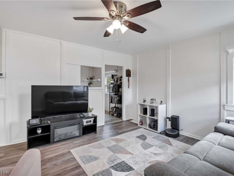 12506 Kirton Avenue, Cleveland, OH 44135 Photo 8