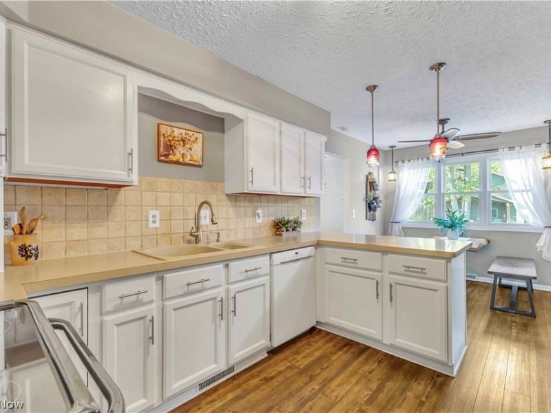 7468 Dyke Avenue, North Ridgeville, OH 44039 Photo 10
