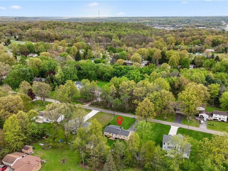 6987 White Oak Drive, Hubbard, OH 44425 Photo 19