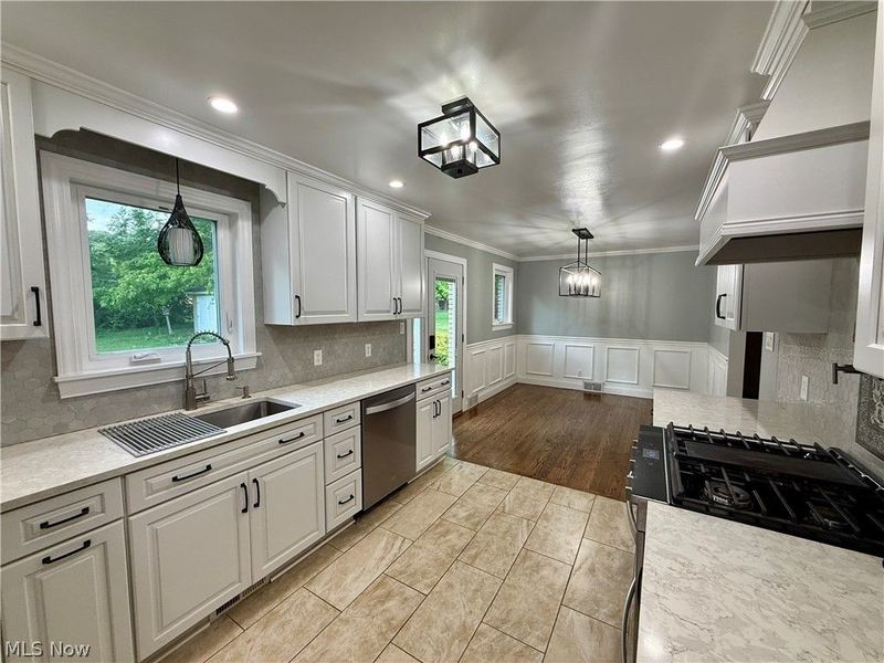 6987 White Oak Drive, Hubbard, OH 44425 Photo 19