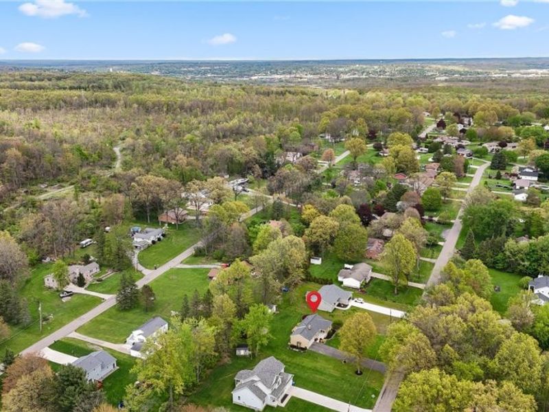 6987 White Oak Drive, Hubbard, OH 44425 Photo 20